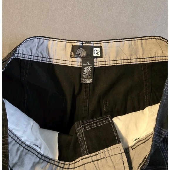 OP Mens Shorts Size 32 Black Gray Light Purple Square Plaid - Picture 3 of 8